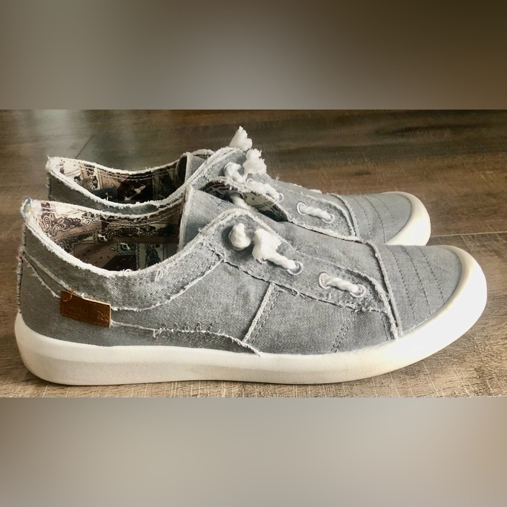 Blowfish Malibu Gray Slip-on Women’s Sneakers ~ SZ 9